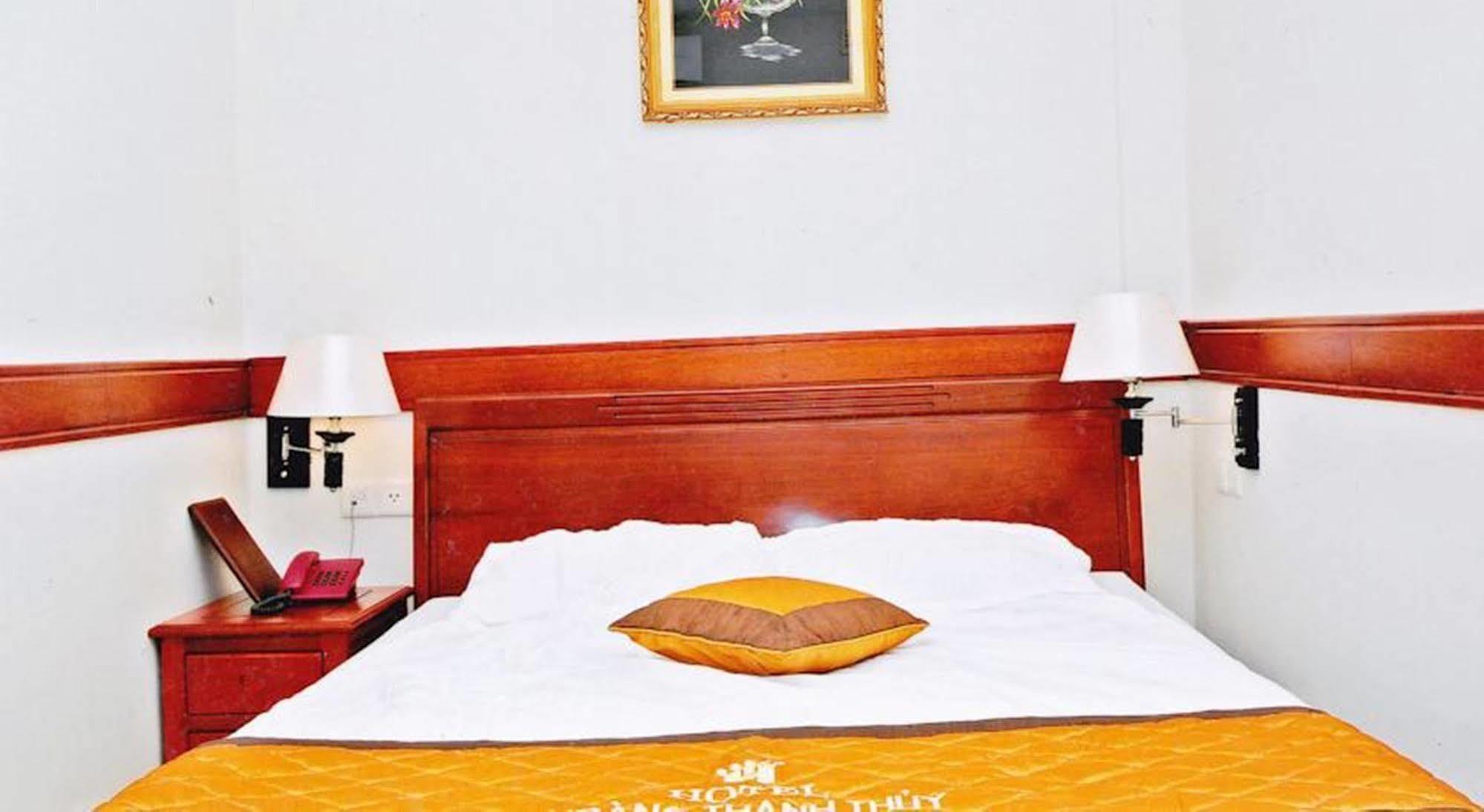 Hoang Thanh Thuy Airport Hotel 1 - Gan Am Thuc Dem Cho Hoang Hoa Tham Ho-Chi-Minh-Stadt Exterior foto
